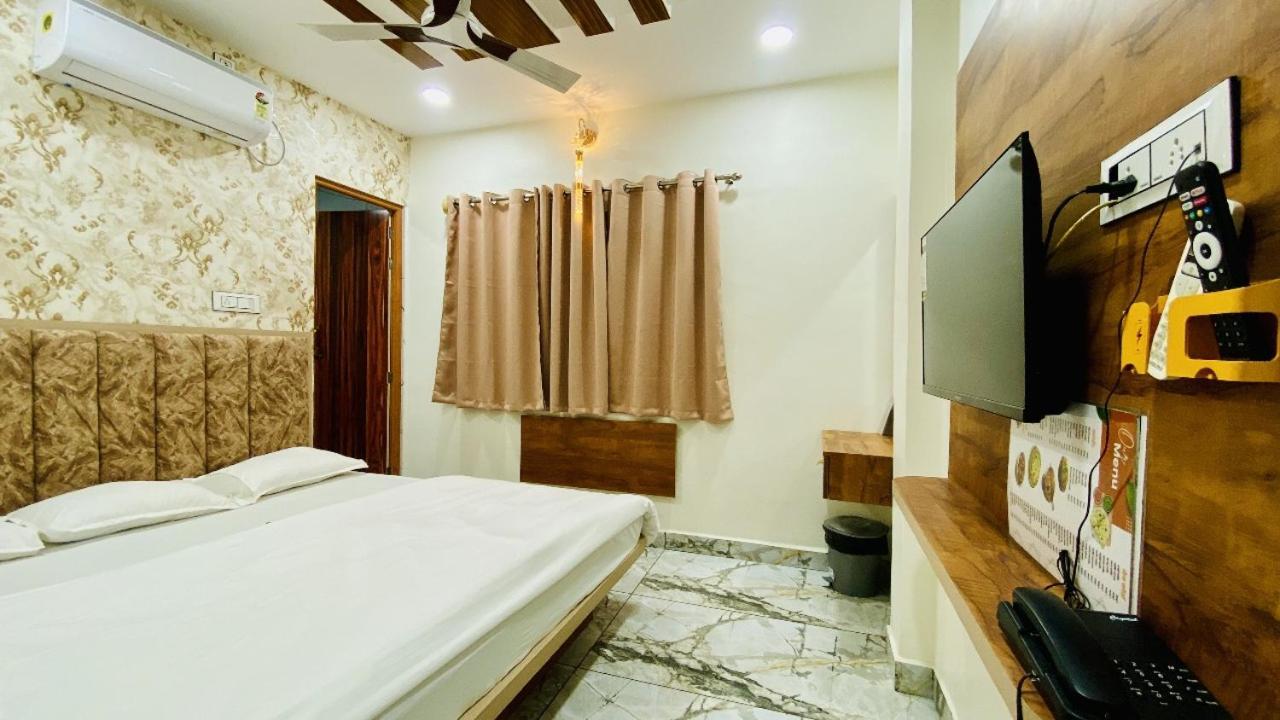 Hotel Malay Inn Ujjain Exterior foto
